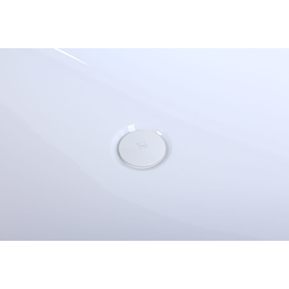 Turner Glossy White Bathtub in 72 in.