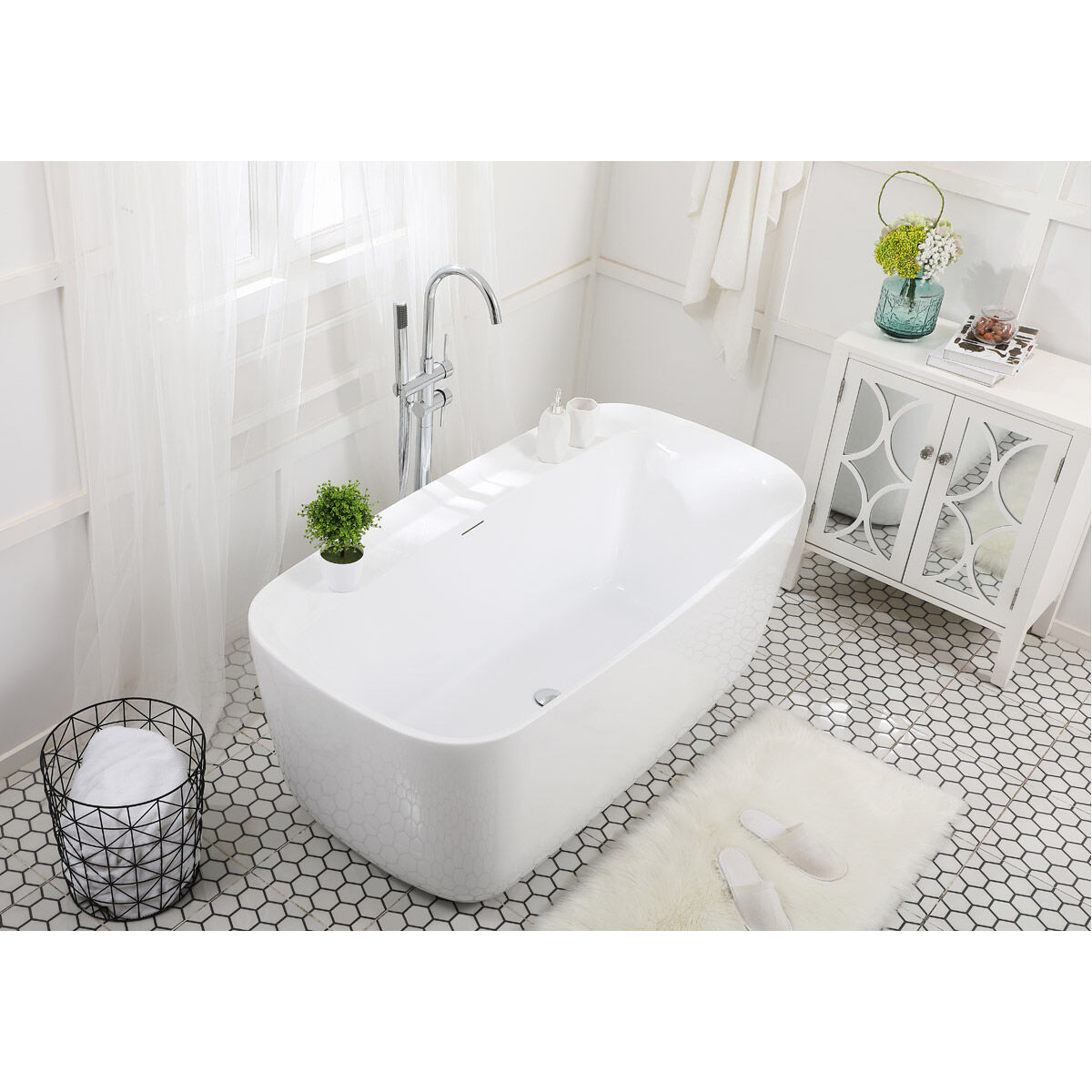 Calum Glossy White and Chrome Bathtub
