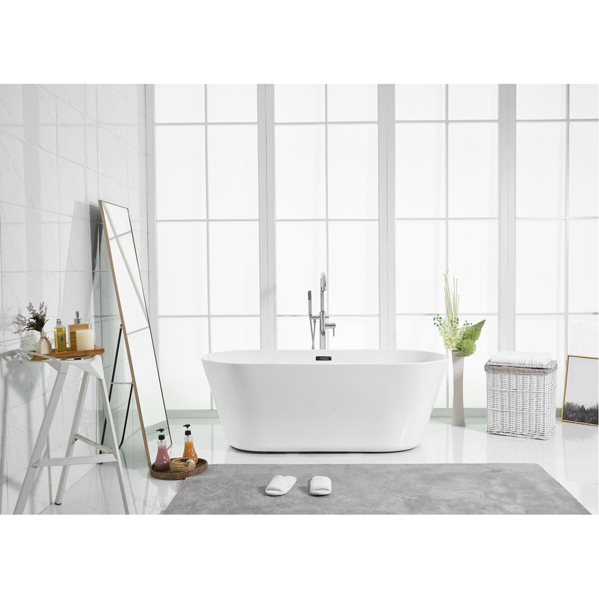 Odette Glossy White Bathtub