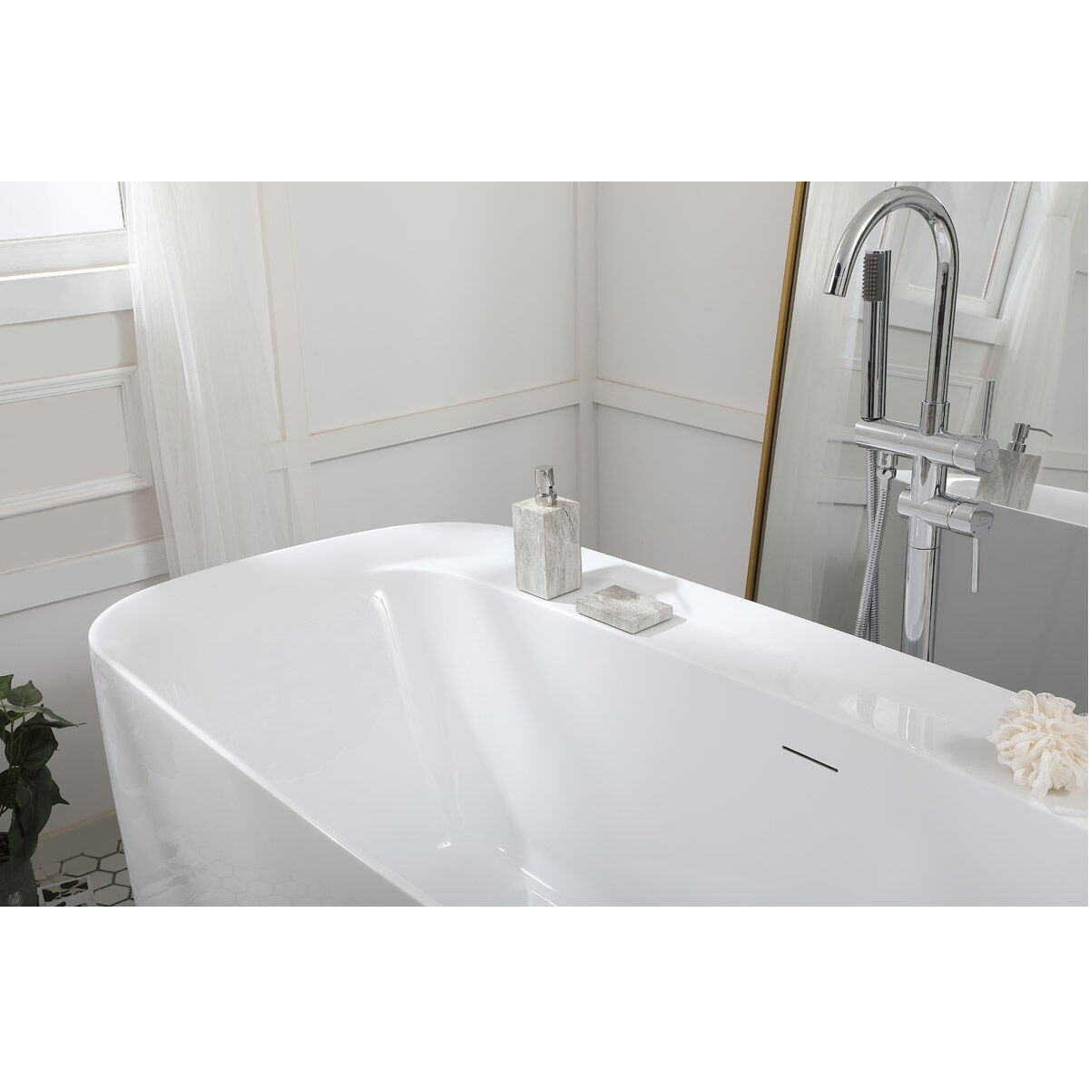 Calum Glossy White and Chrome Bathtub