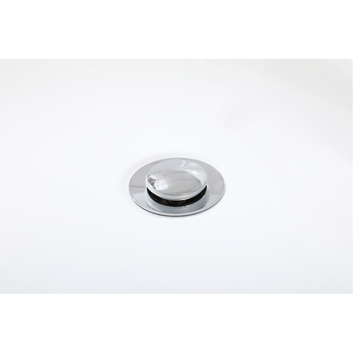 Coralie Glossy White and Chrome Bathtub