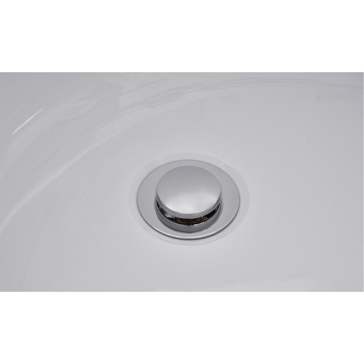 Chantal Glossy White Bathtub