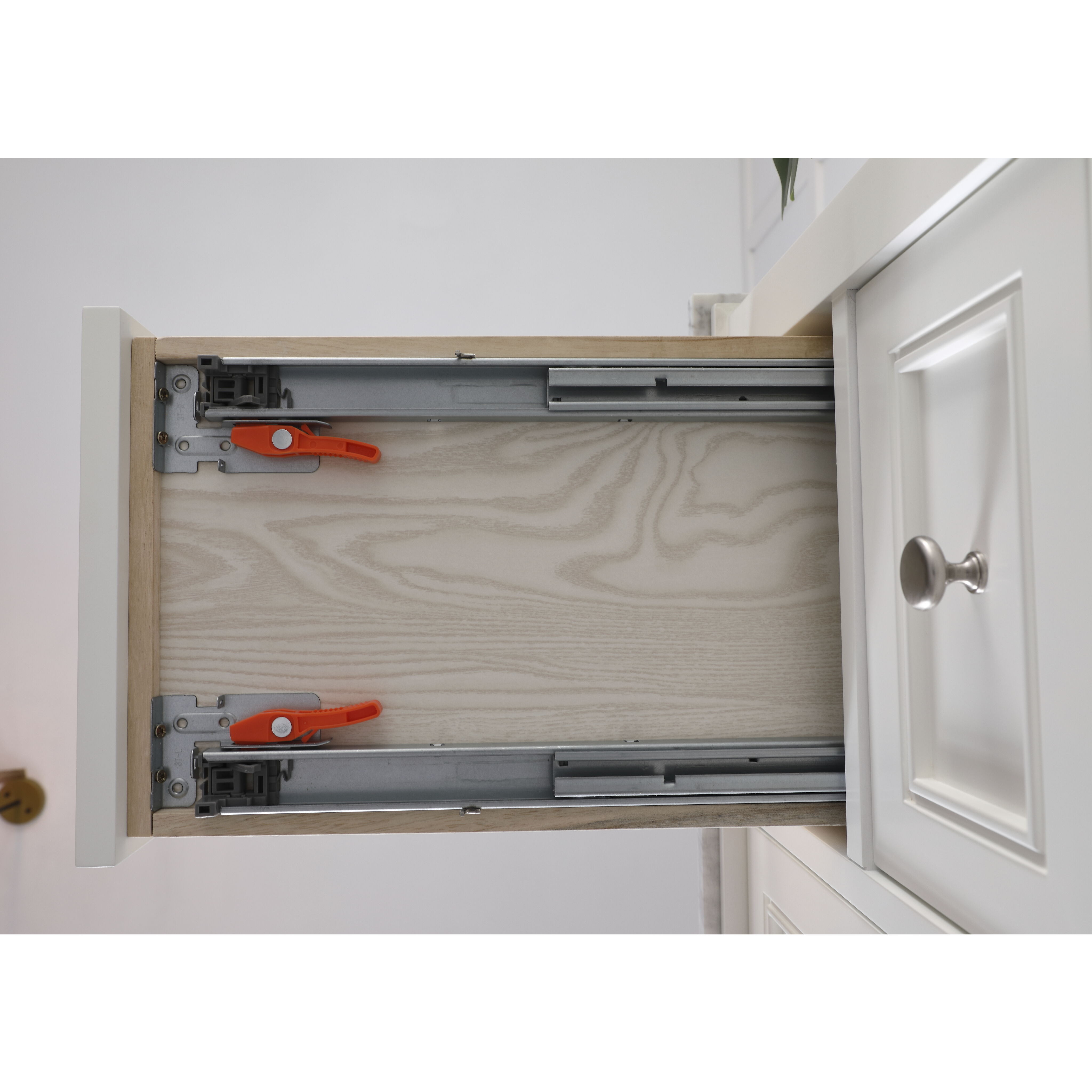 Metropolis 48 X 22 X 34 inch White Vanity Sink Set