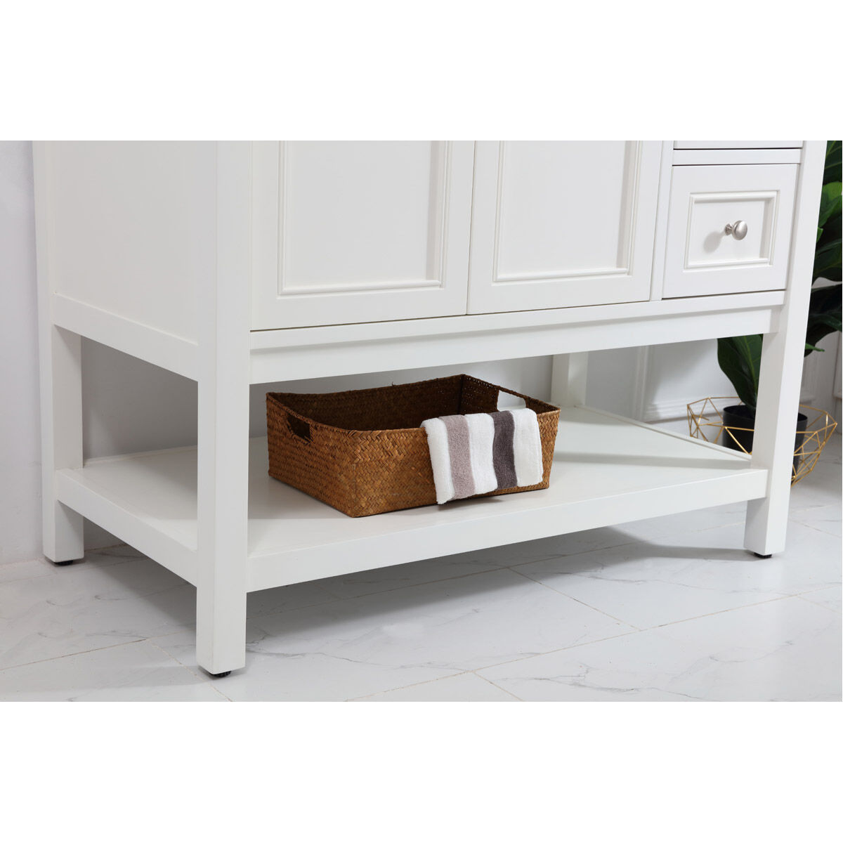 Metropolis 42 X 22 X 33.75 inch White Vanity Sink Set