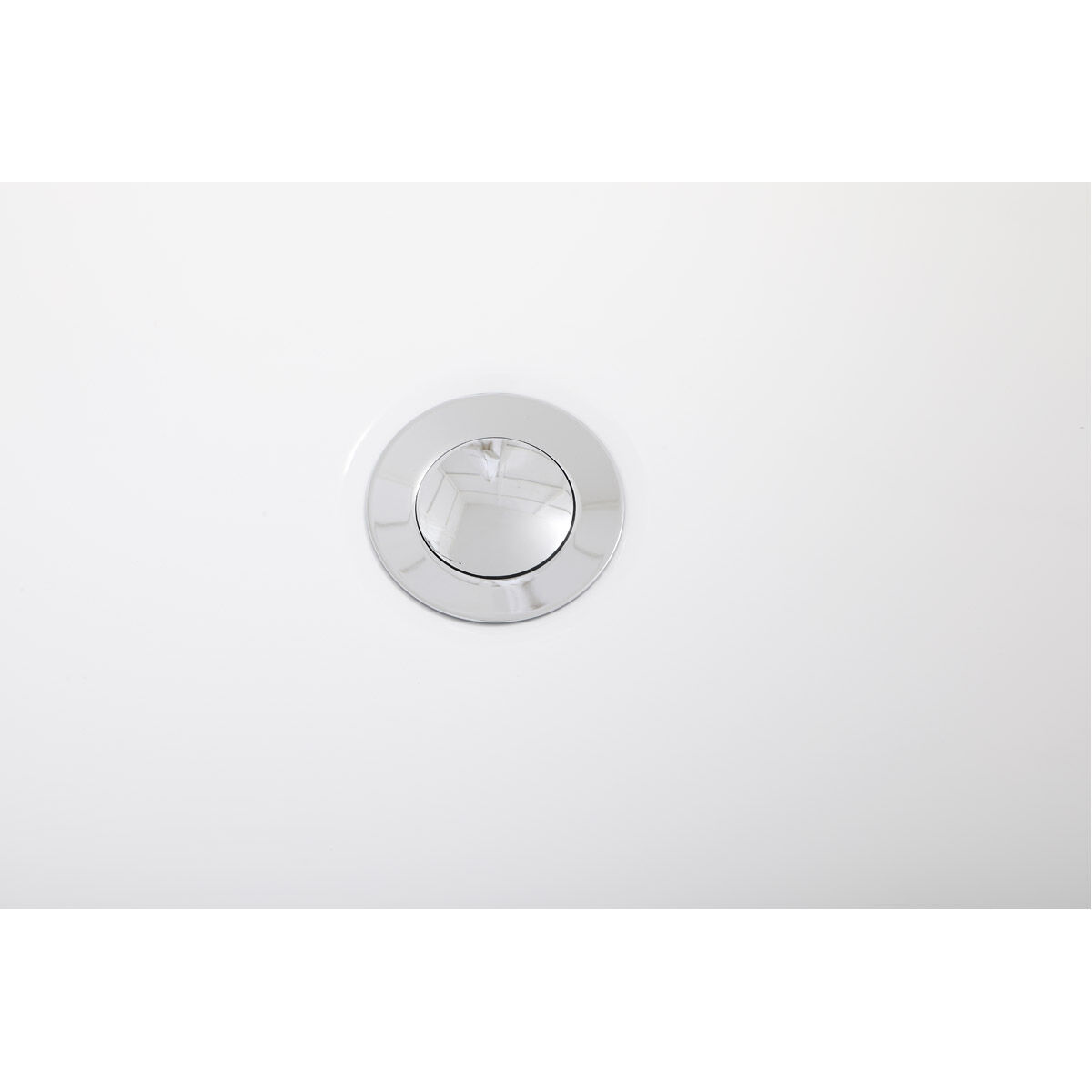 Coralie Glossy White and Chrome Bathtub