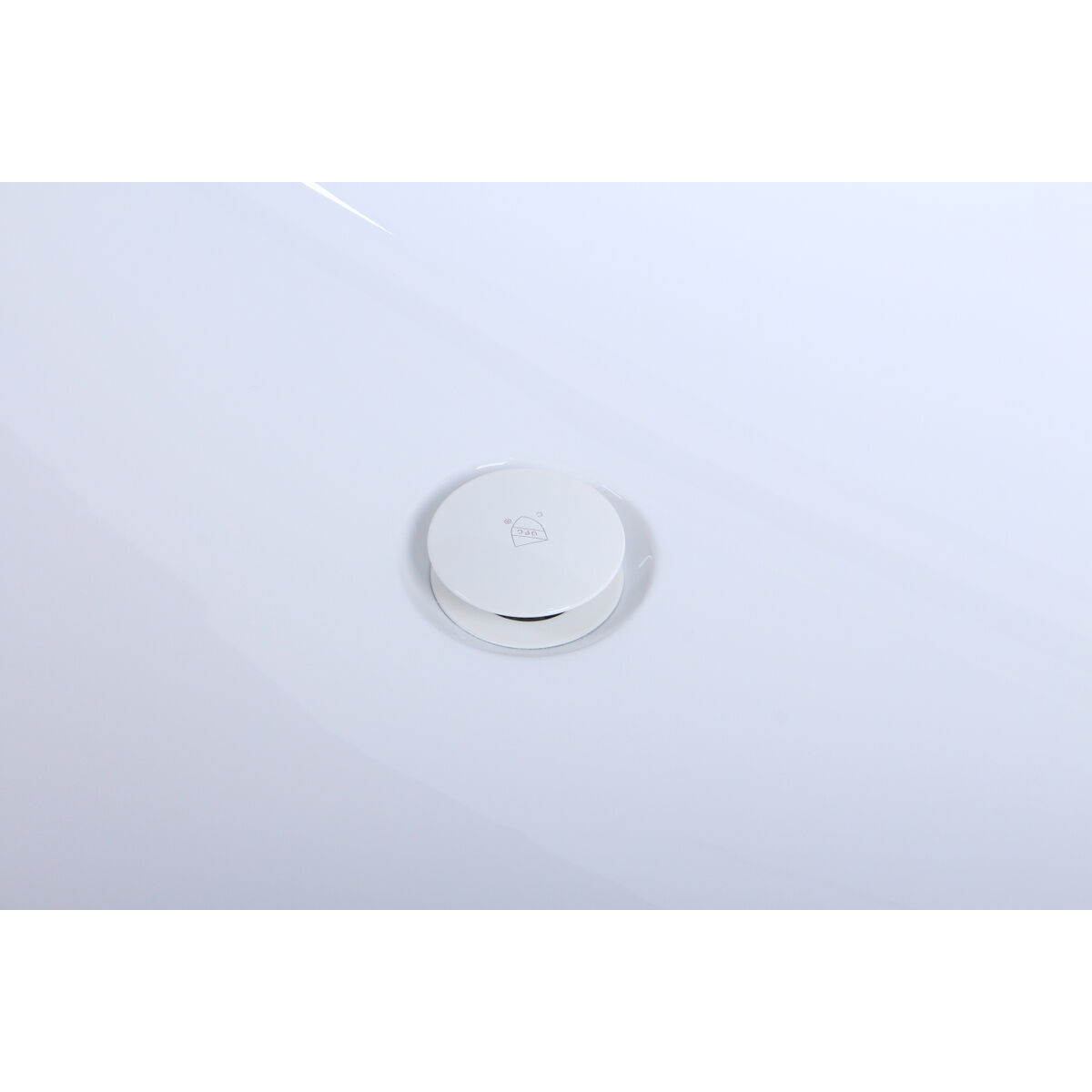 Turner Glossy White Bathtub in 72 in.