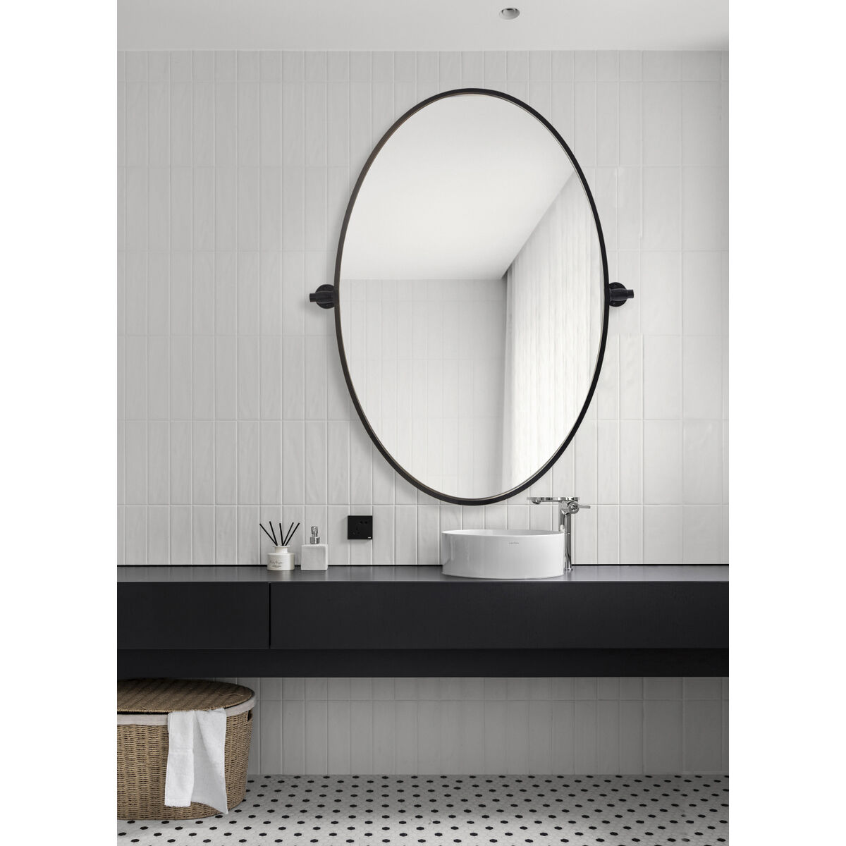 Everly 32 X 21 inch Black Mirror