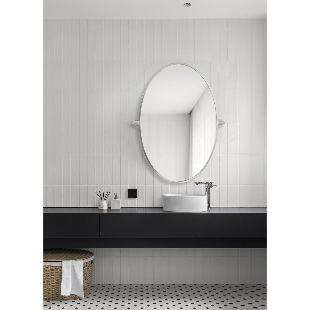 Everly 32 X 21 inch Silver Mirror